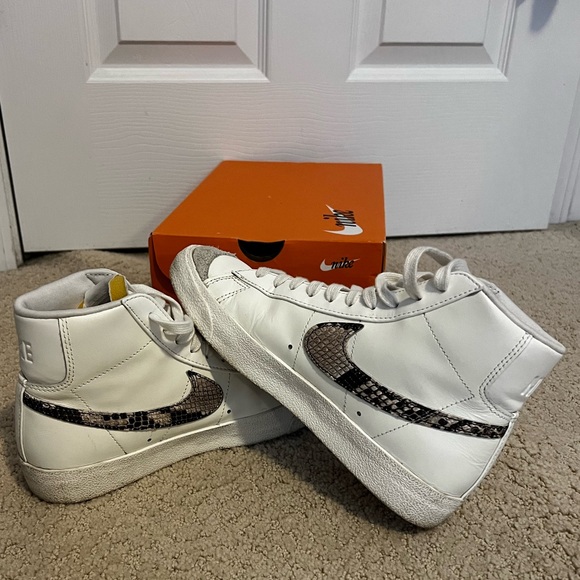 Nike Blazer 77’ Mid SE wmns 7.5 sail/particle beige - Picture 9 of 10